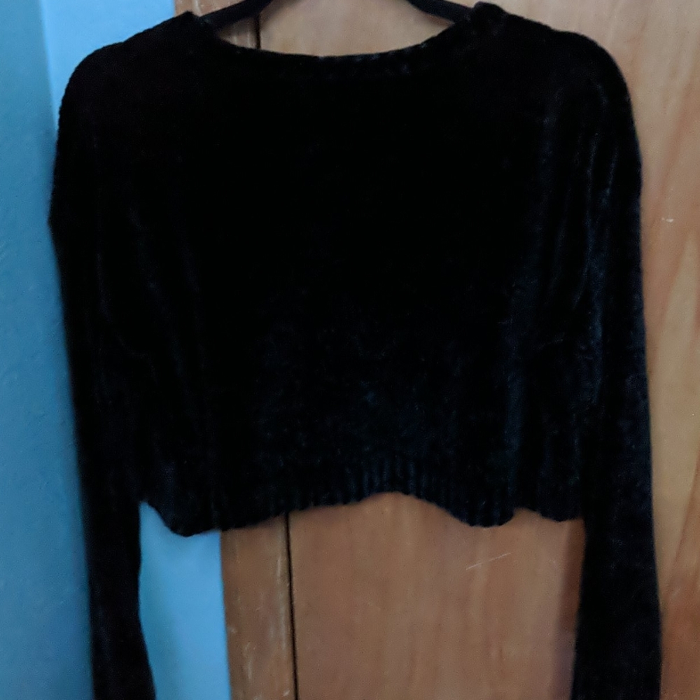 Sweater - Picture 2 of 3